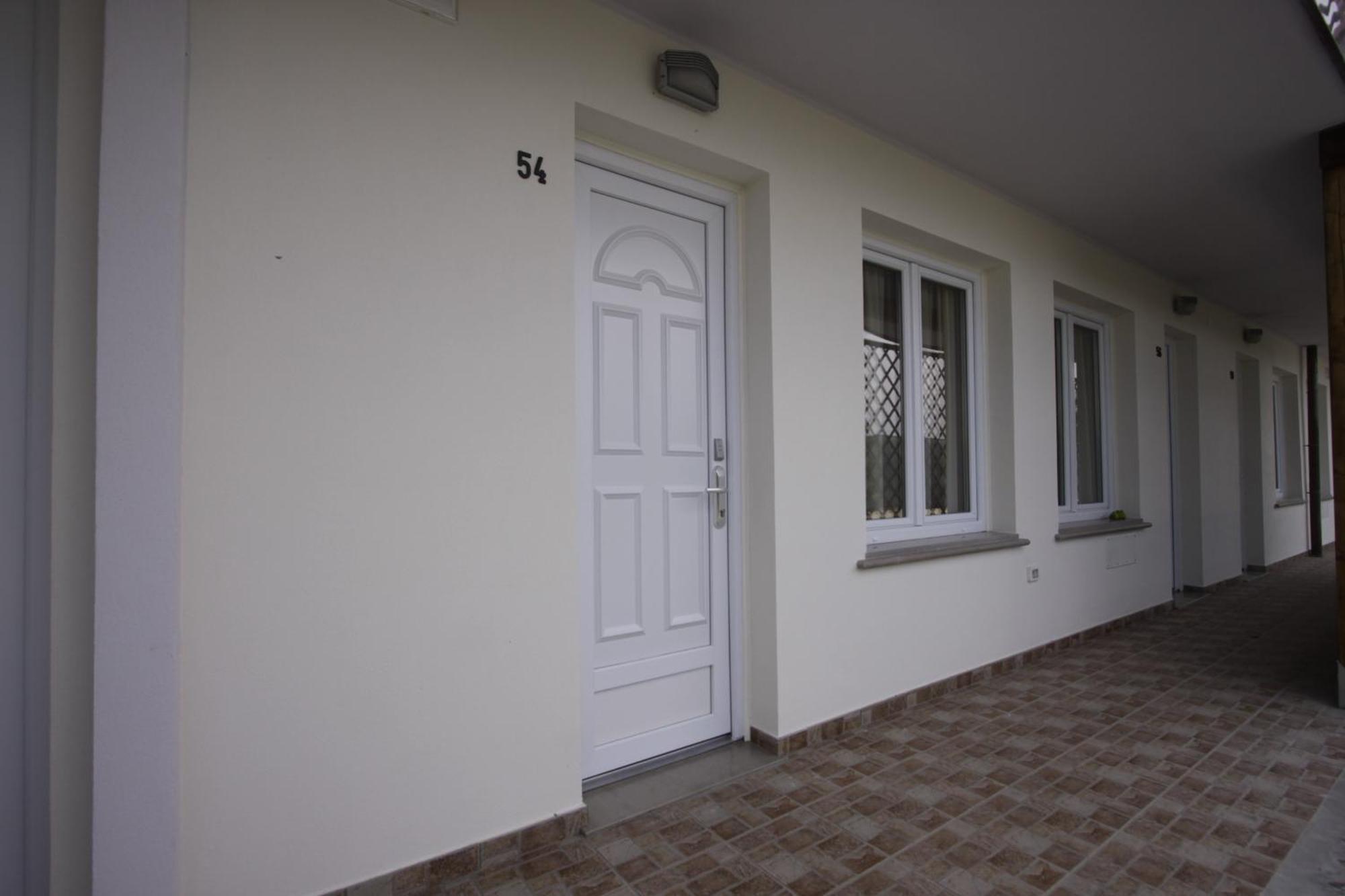 Hotel Paradise Airport Forli Exterior photo